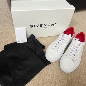 Givenchy Urban Street Knot Sneakers